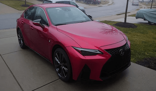 are older lexus expensive to maintain