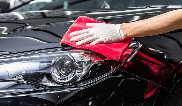 How to Keep A Black Car Clean Between Washes