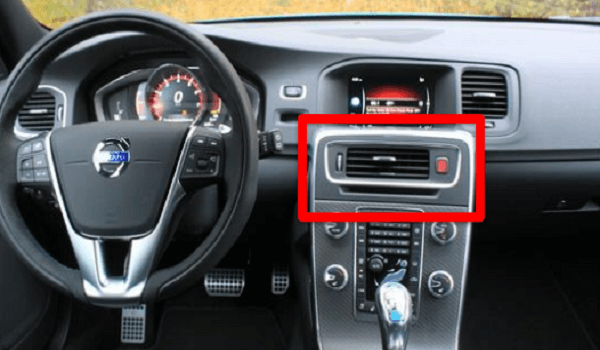 Does Volvo XC60 Have Apple CarPlay